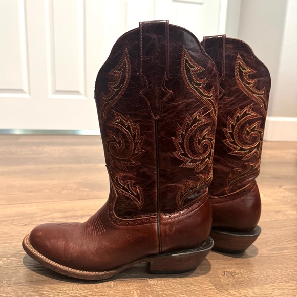 Unisex Brown Leather Handmade Cowboy Boots - Picture 6 of 10